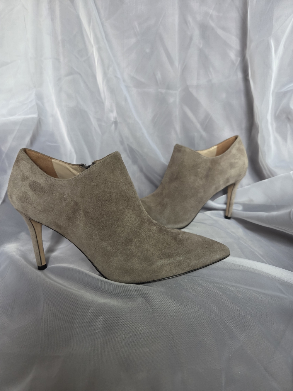 Via Spiga Gray Suede Pointed-Toe Booties Size 6.5